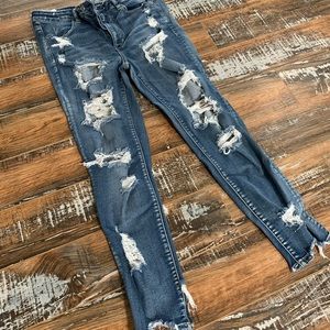 High wasted ripped jeans